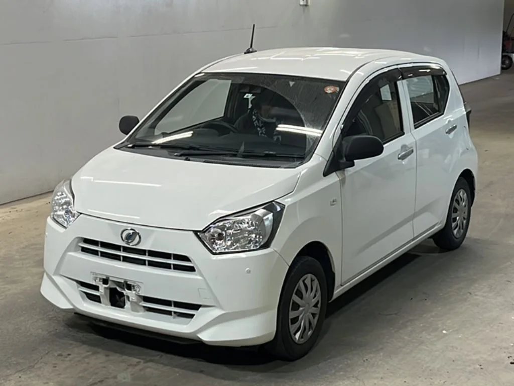 Daihatsu Mira e:S LA350S 2021